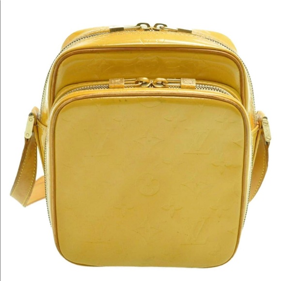 Authentic Louis Vuitton Monogram Vernis Wooster - Picture 2 of 9